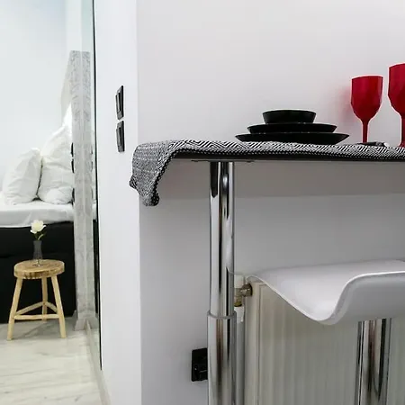 Center Marble 40sqm Gas Heating 2smarttv Optical Fiber - Secured24h Private Entrance * Selanik