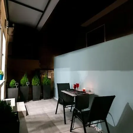 Daire Center Marble 40sqm Gas Heating 2smarttv Optical Fiber - Secured24h Private Entrance Selanik