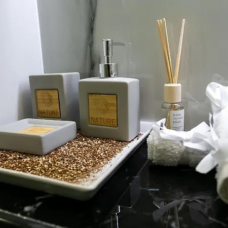 Center Marble 40sqm Gas Heating 2smarttv Optical Fiber - Secured24h Private Entrance * Selanik