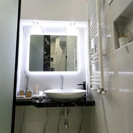 Center Marble 40sqm Gas Heating 2smarttv Optical Fiber - Secured24h Private Entrance Apartment