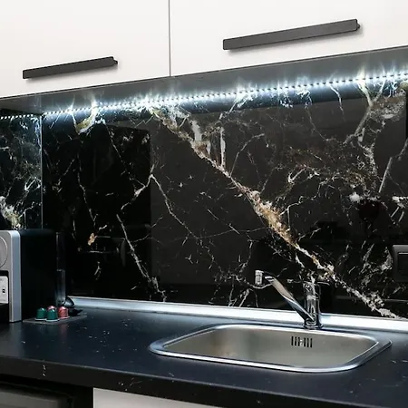 Center Marble 40sqm Gas Heating 2smarttv Optical Fiber - Secured24h Private Entrance